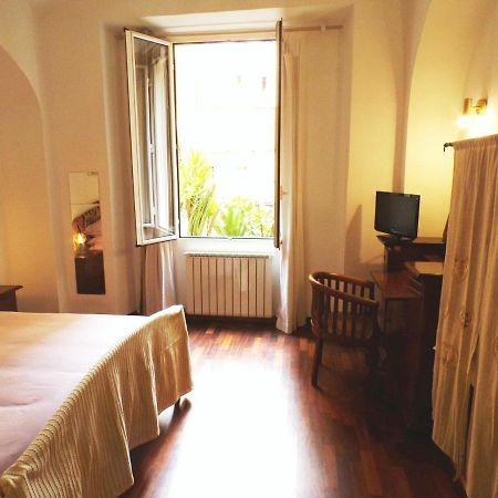 Lovely Apartment In Testaccio, ローマ エクステリア 写真